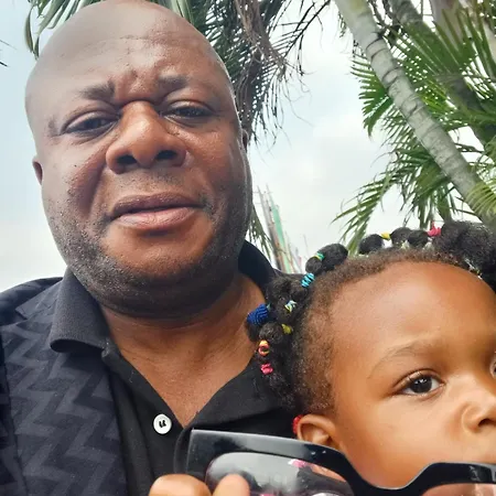 Timothee كونيّا ذي نْيوبريُك
